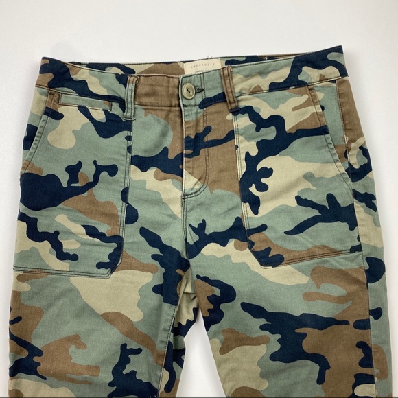 Sanctuary Peace Camo Cropped Chino Pants Green 27 - Picture 4 of 9